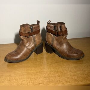 Blowfish Malibu Brown Buckle Wedge Booties Size 8